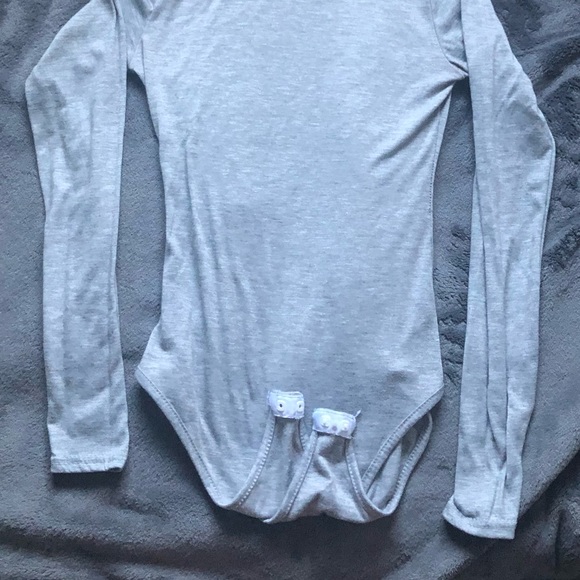 PrettyLittleThing High Neck Bodysuit - Picture 2 of 2